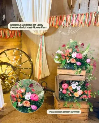 We are loving wedding season. 💐

Just look at these gorgeous flower arrangements from Haze Flowers.

If you need some like these for any upcoming events, get in touch with us! 

#humblebynature
